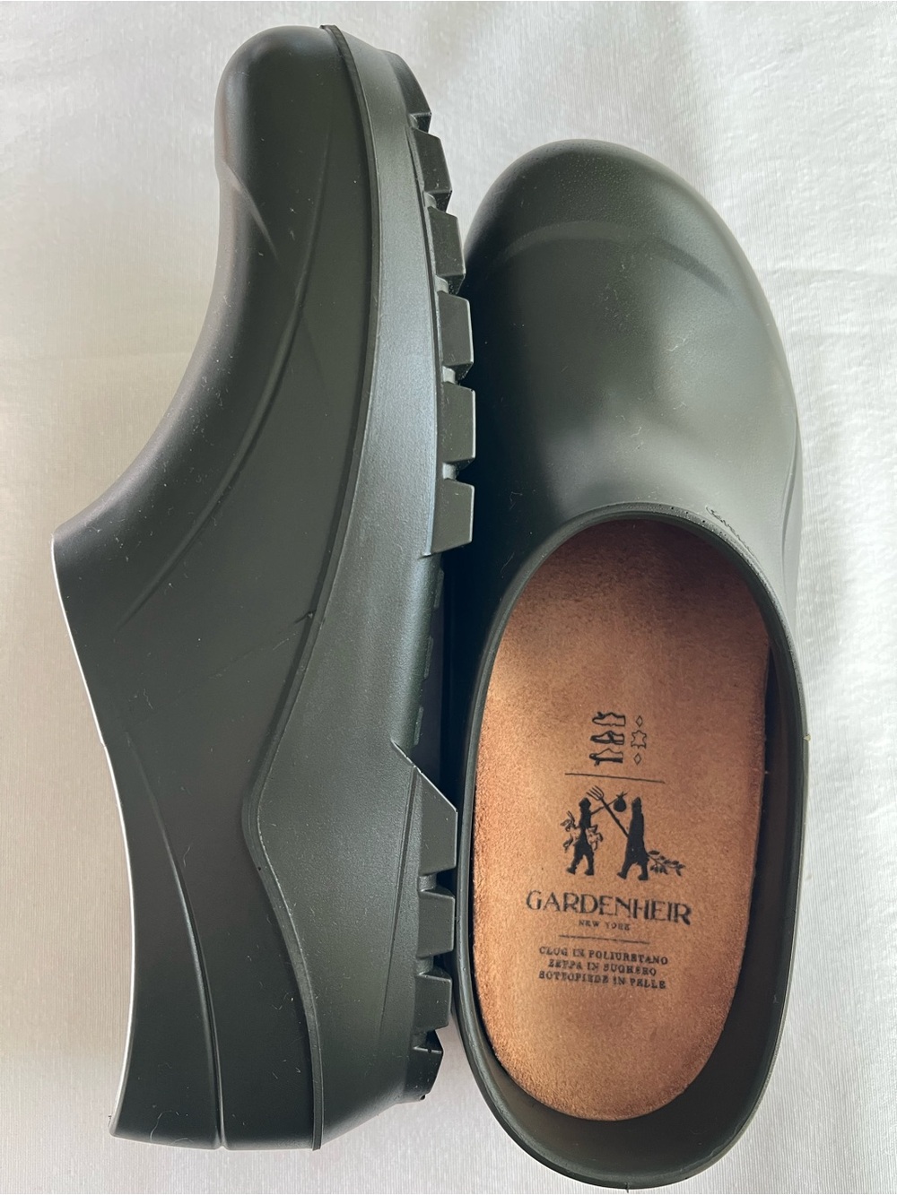 Gardenheir Italian Garden clogs new
